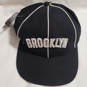 NWT Brooklyn Royal Giants  Negro League Baseball museum fitted cap size 7 black